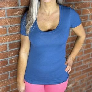 Active Basic Short Sleeve Scoop Neck Tee